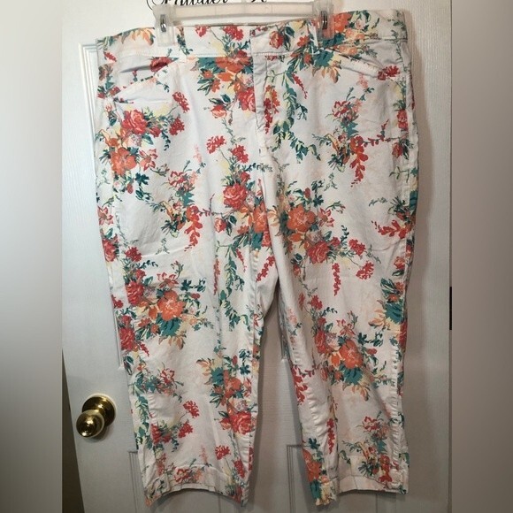 Intro. Sz 20W Love The Fit Floral Capri Pants Womens Tummy Control Comfort Waist - Picture 1 of 10